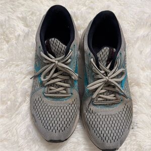 Women’s Brooks Running Shoes